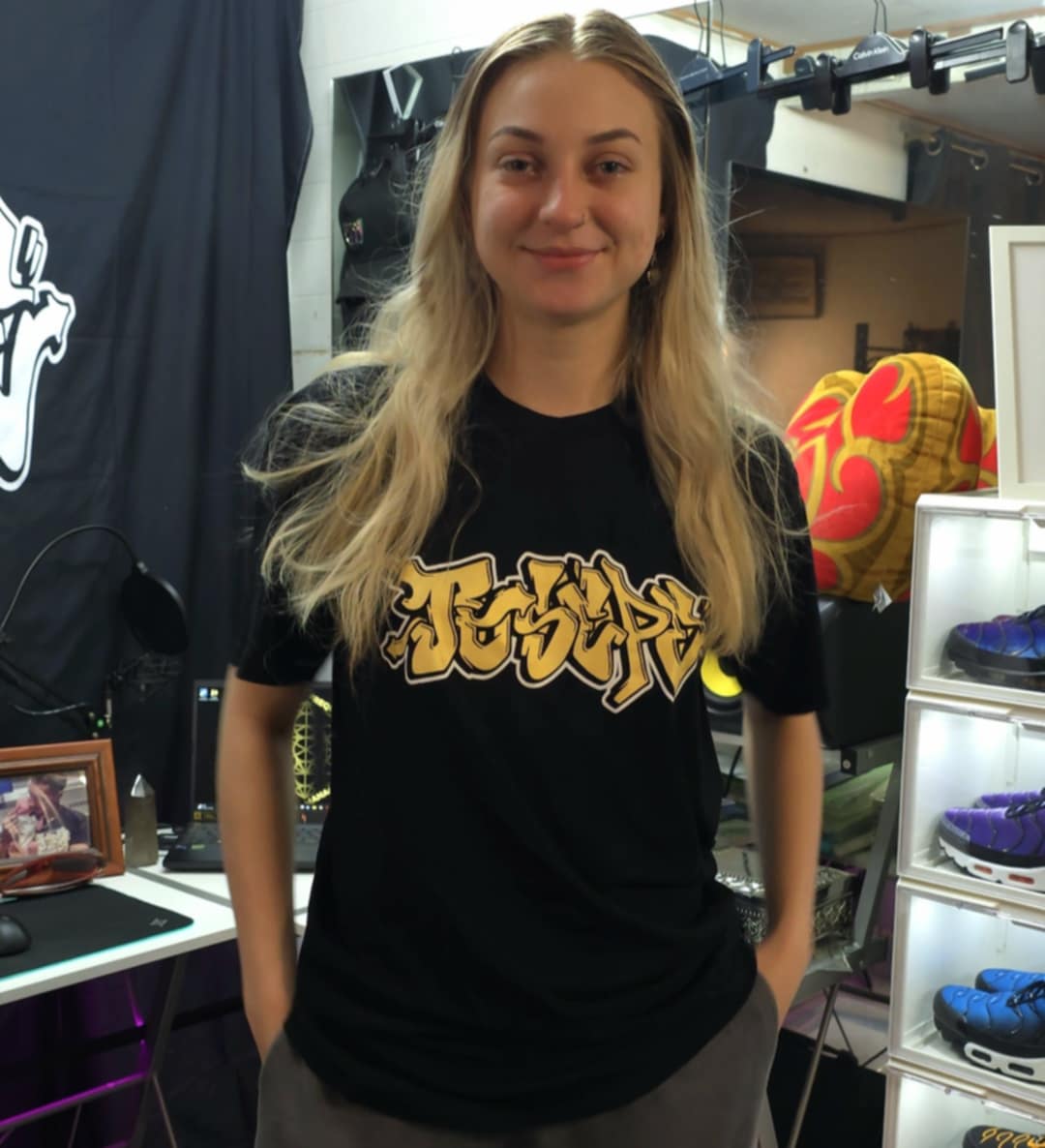 Josepe Gold Supporter T-Shirt