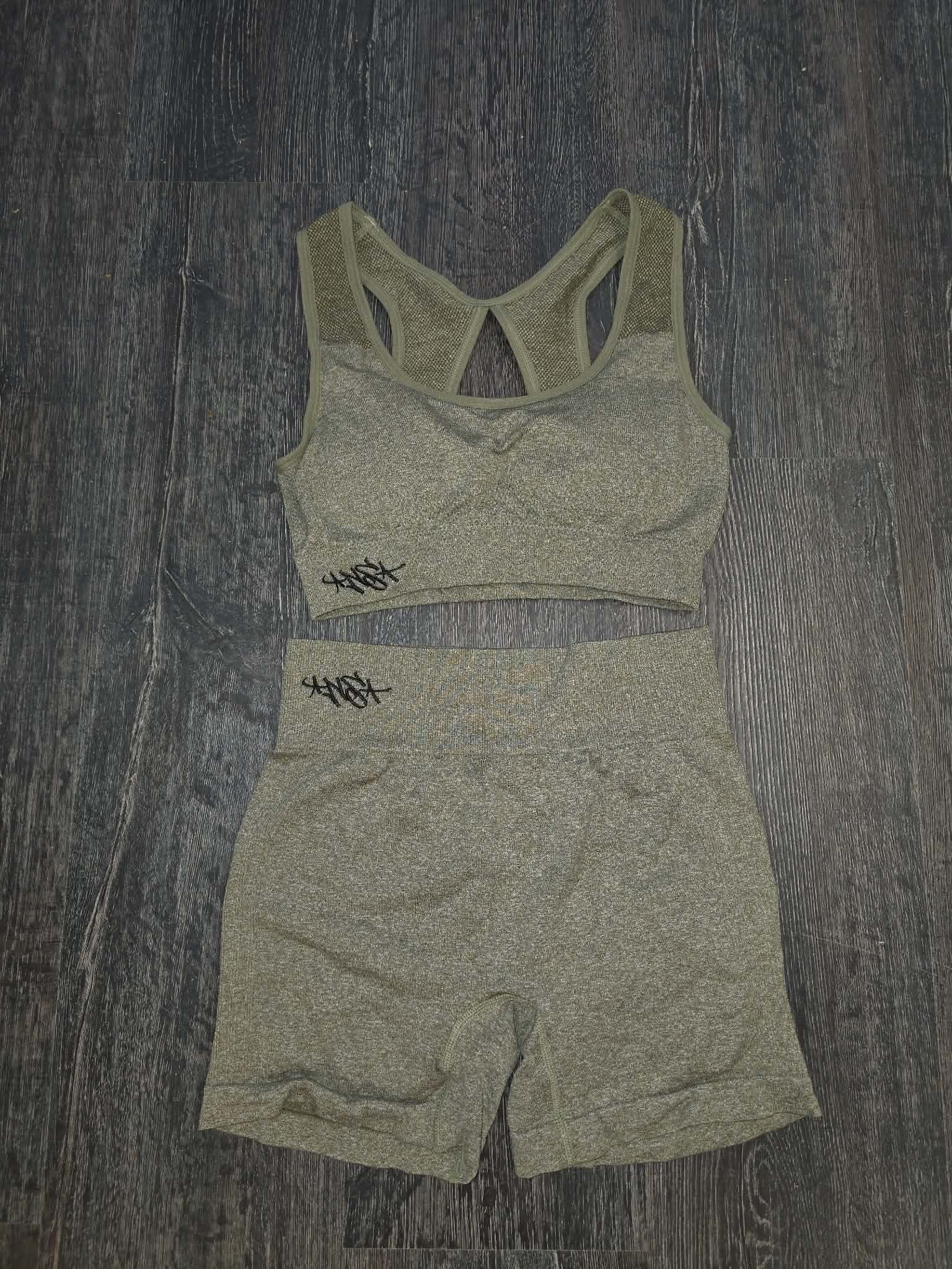 Never Stop 2 Piece Women's Yoga Set